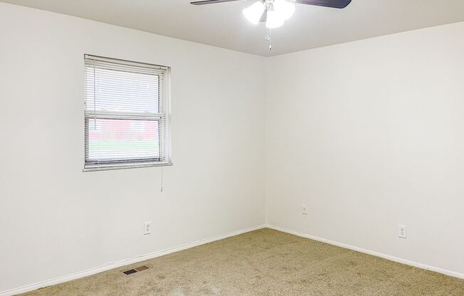 RANCH STYLE 2 BEDROOM, 1 BATH UNIT AVAILABLE!
