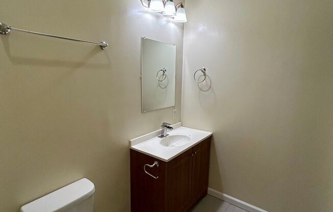 Studio, 1 bath, 653 sqft, $1,099, Unit 407 Unit 203