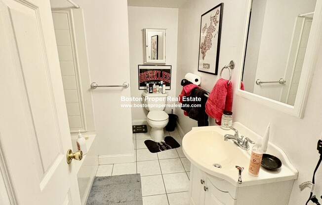 290 Newbury St.