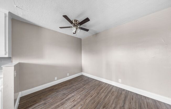 405 W 10th St