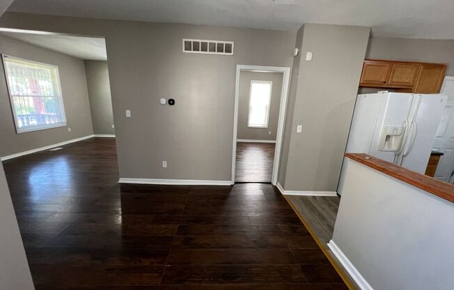 Charming 3-Bedroom Home in Washington Weatley – Minutes from Downtown KC