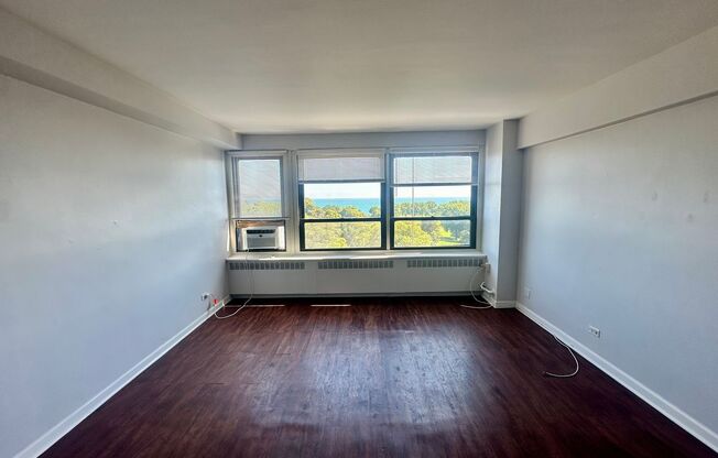 1 bed, 1 bath, 700 sqft, $1,875, Unit 418-1006