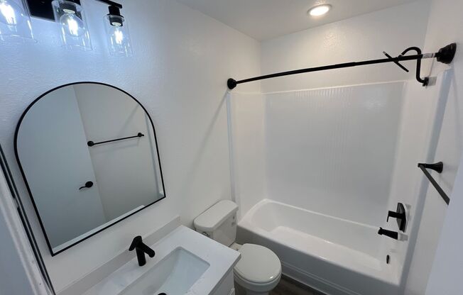1 bed, 1 bath, 600 sqft, $1,698, Unit 307