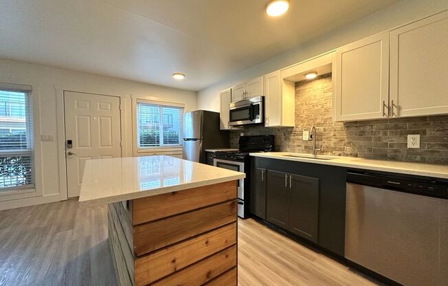 J3 Apartments