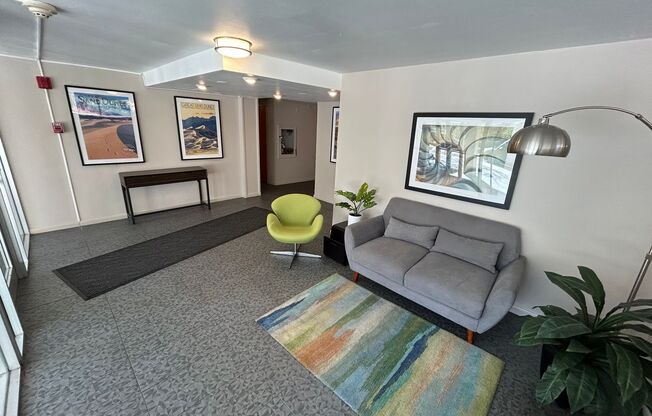 2 beds, 1.5 baths, 750 sqft, $1,595, Unit 307