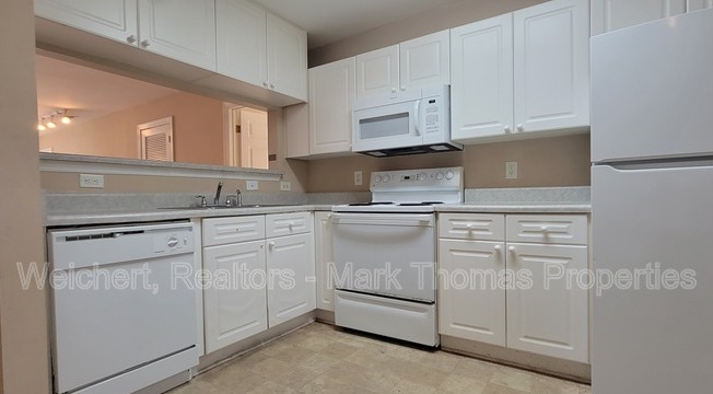 929 Morreene Road #B24