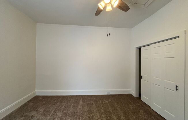 3 beds, 1.5 baths, $1,395, Unit 808 W. Kalamazoo  Unit 1