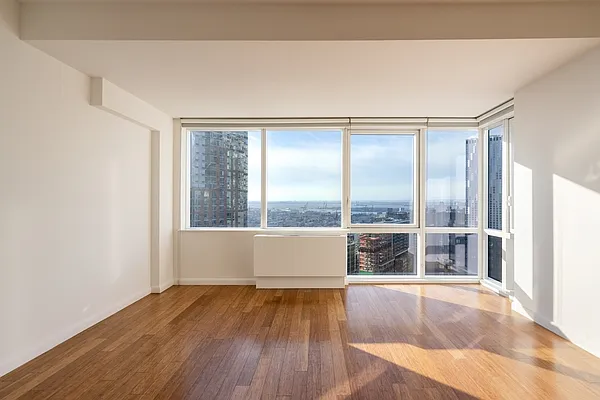 Studio, 1 bath, $3,795, Unit 23G