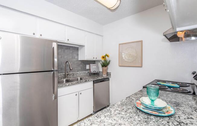 1 bed, 1 bath, 742 sqft, $795