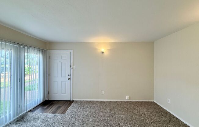 1 bed, 1 bath, $725, Unit MA906