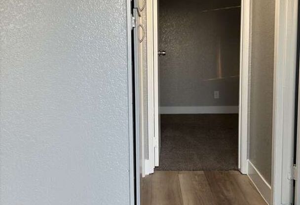 2 beds, 1 bath, 850 sqft, $1,550, Unit 1107 M8