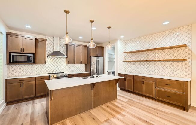 Newly Remodeled 3Bed/3Bath Home in the Heart of Bothell, WA!
