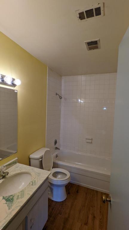 621 GUNSTON CT