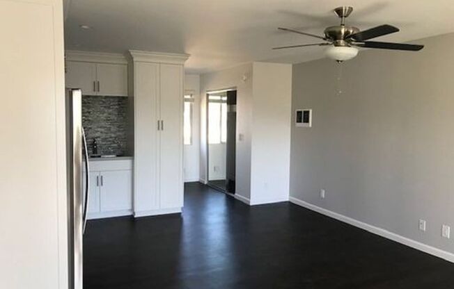 Studio, 1 bath, $1,895, Unit 3575 H