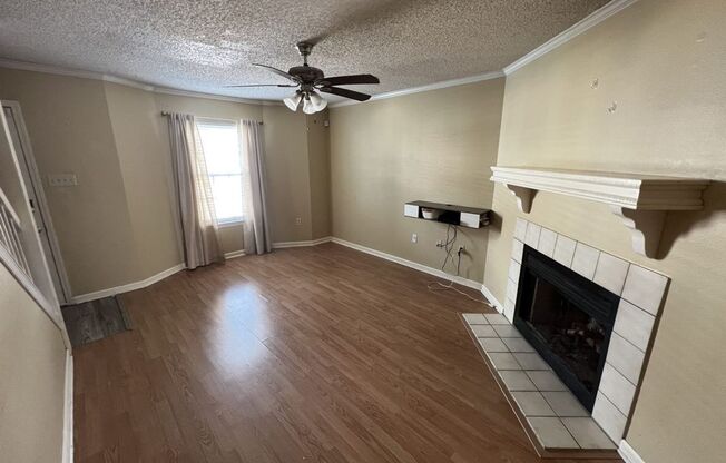 Now Leasing: Beautiful 2 Bed, 2.5 Bath townhome on Jefferson Hwy