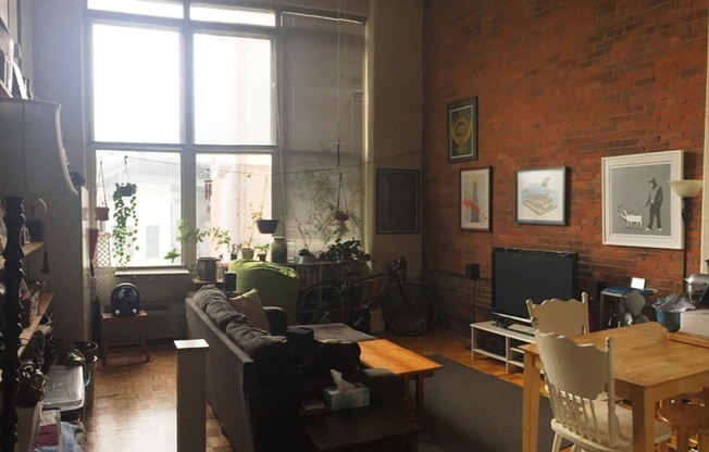 Studio, 1 bath, 535 sqft, $2,600, Unit 226