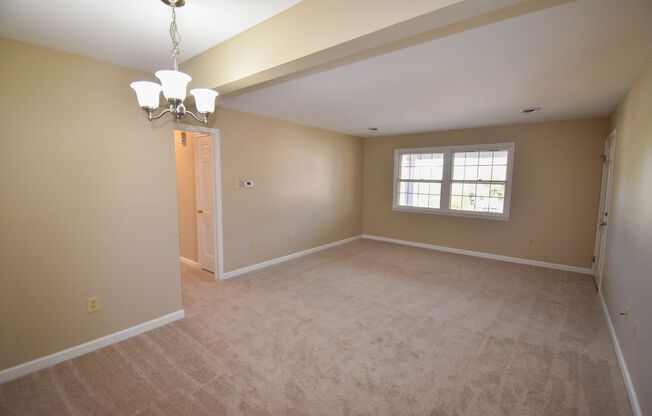 3 beds, 1.5 baths, $1,000, Unit Apt D