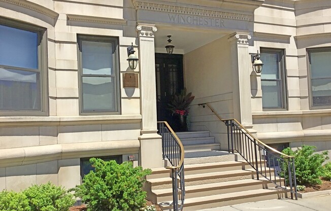4 FULLER ST