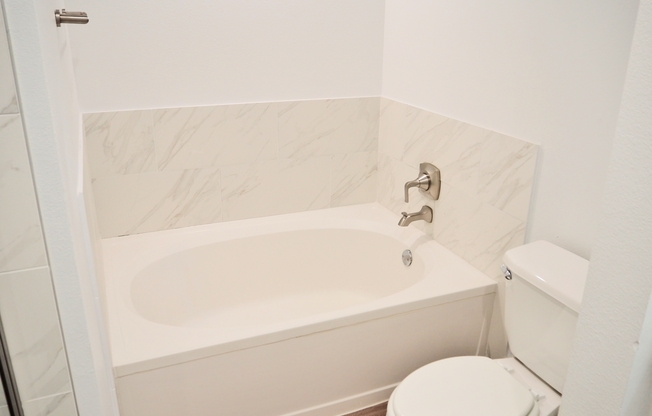 2 beds, 2.5 baths, 1,490 sqft, $4,268