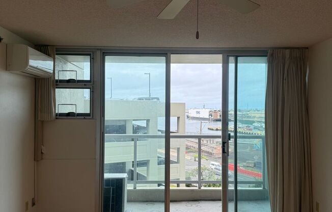 2 beds, 1 bath, $2,700, Unit UNIT 603