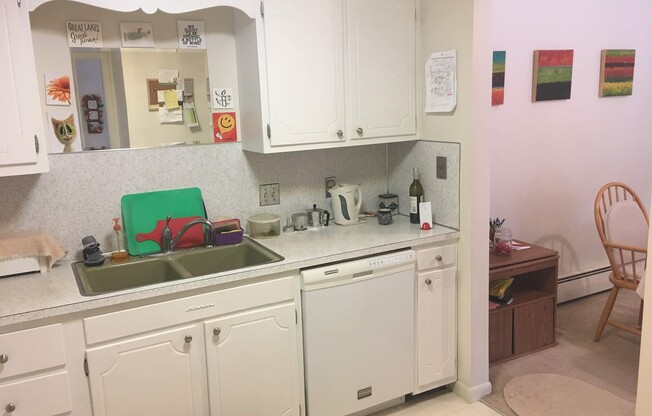 2 beds, 1 bath, $1,650