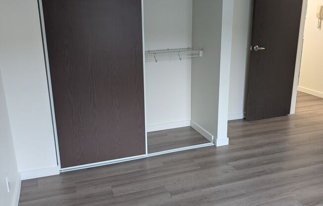 2 beds, 1 bath, 810 sqft, $2,095, Unit A104