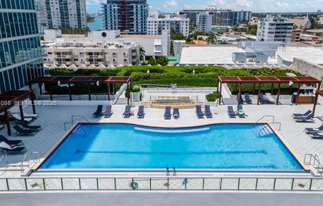 1 bed, 1.5 baths, $7,500, Unit # 407