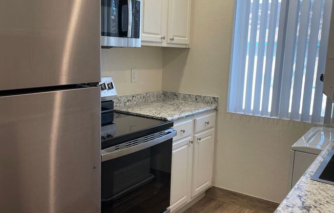 1 bed, 1 bath, 627 sqft, $1,075, Unit 68
