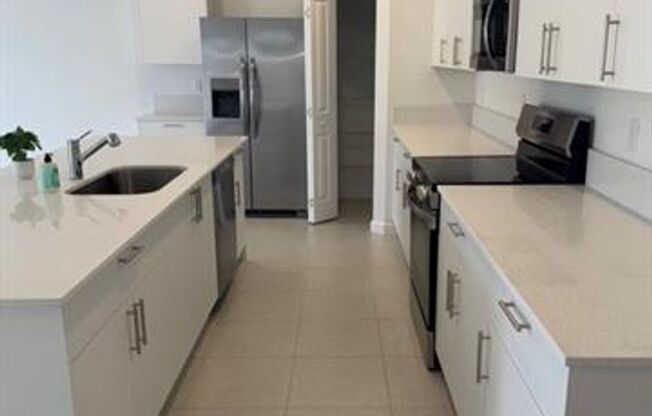 3008 Park Pl th 5838, Dania Beach, FL 33312