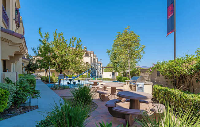 Grill area at Tavera Apartments