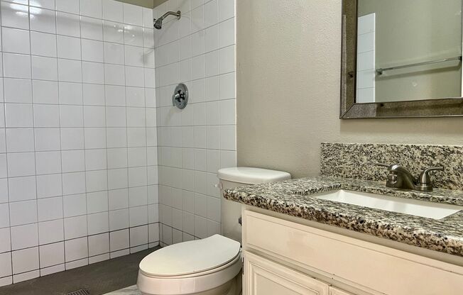 2 beds, 2 baths, 1,058 sqft, $1,600, Unit #15B