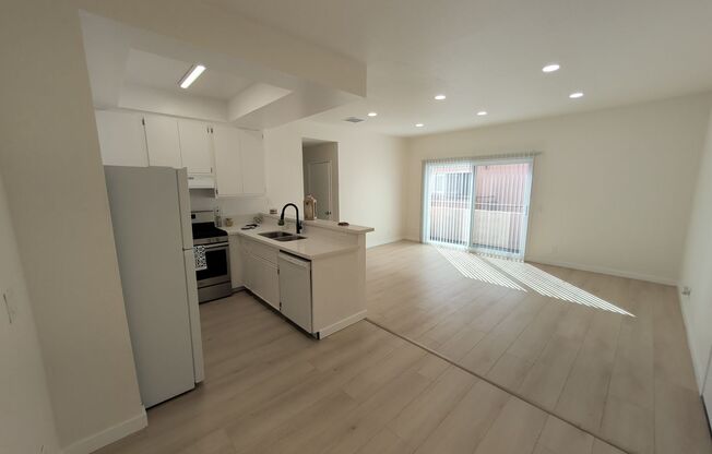 2 beds, 2 baths, 1,000 sqft, $2,295, Unit UNIT 210