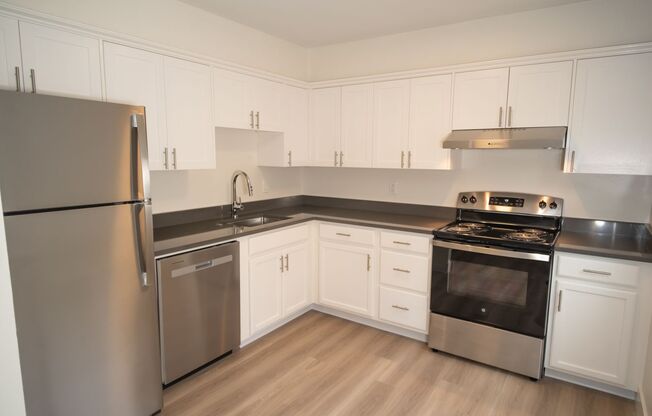 2 beds, 1 bath, 840 sqft, $1,750, Unit 58-8