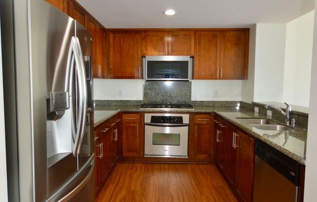 2 beds, 2 baths, $3,950, Unit Unit 1604
