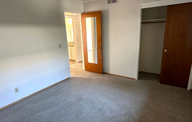 2 beds, 1 bath, $3,095, Unit Unit 2