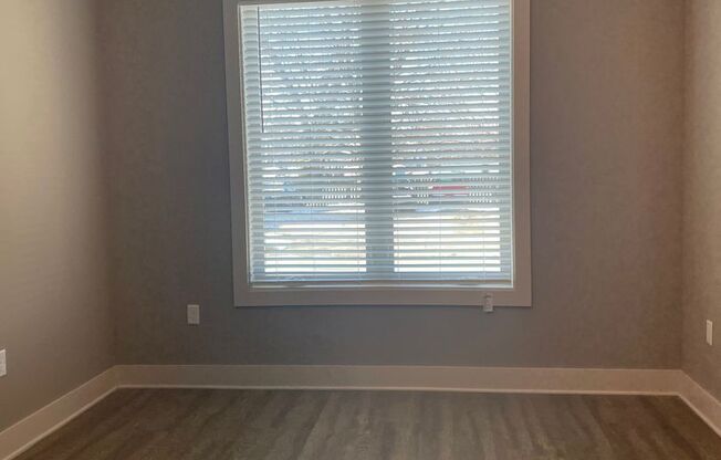 1 bed, 1 bath, 708 sqft, $865, Unit 108