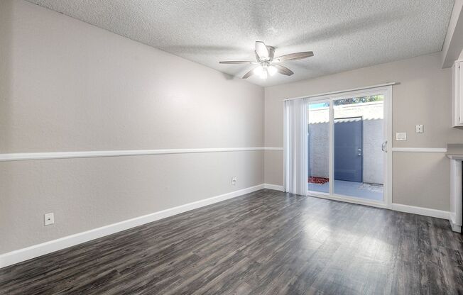 3 beds, 1.5 baths, $2,995, Unit 12