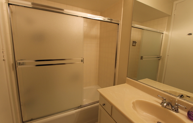 2 beds, 2 baths, $4,200, Unit UNIT C