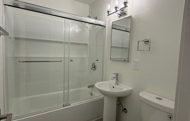 1 bed, 1 bath, 525 sqft, $1,925, Unit 9121-7