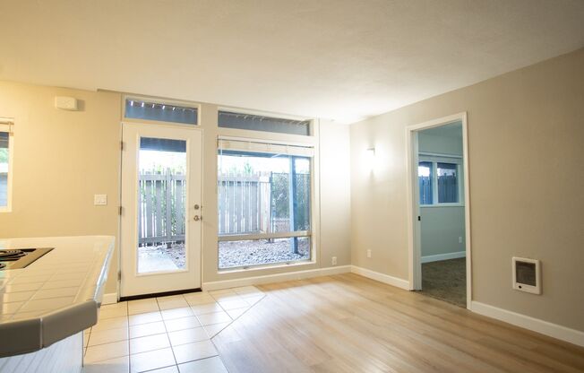 306 - 39th Place Townhomes