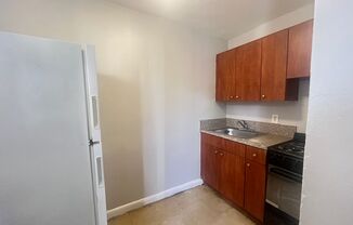 Cozy 1-Bedroom Apartments in a Charming 10-Unit Complex