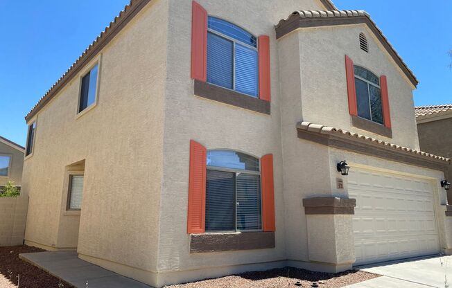 4 Bedroom, 3 bath, two story with loft in Glendale