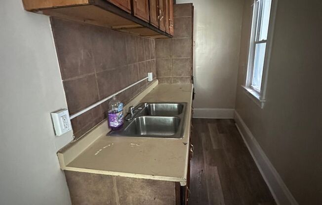 3bd Single 131st/Miles Cash Pay