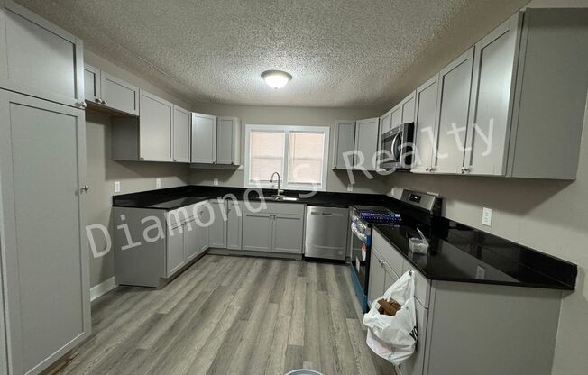 2 beds, 1 bath, $1,199