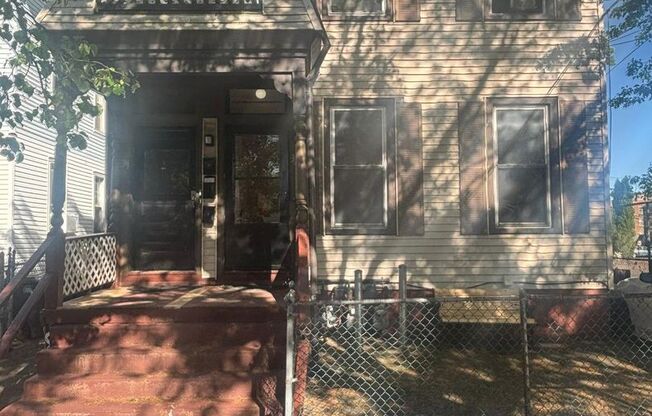37 Hotchkiss St