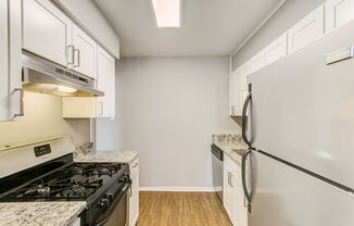 2 beds, 1 bath, 873 sqft, $1,250, Unit 13