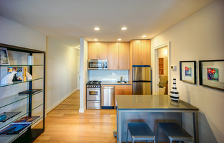 1 bed, 1 bath, $2,250, Unit 0514