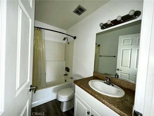 3 beds, 2 baths, 1,020 sqft, $3,200, Unit 314