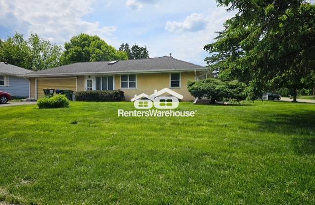 984 SHRYER AVE W