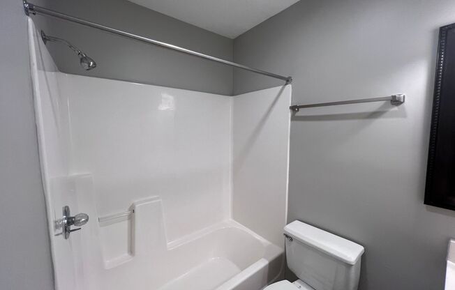 2 beds, 2 baths, 1,200 sqft, $1,495, Unit 102